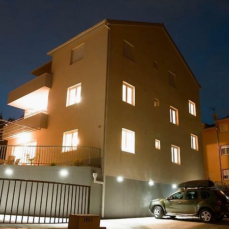 Sea Stone Apartment Podstrana Bagian luar foto