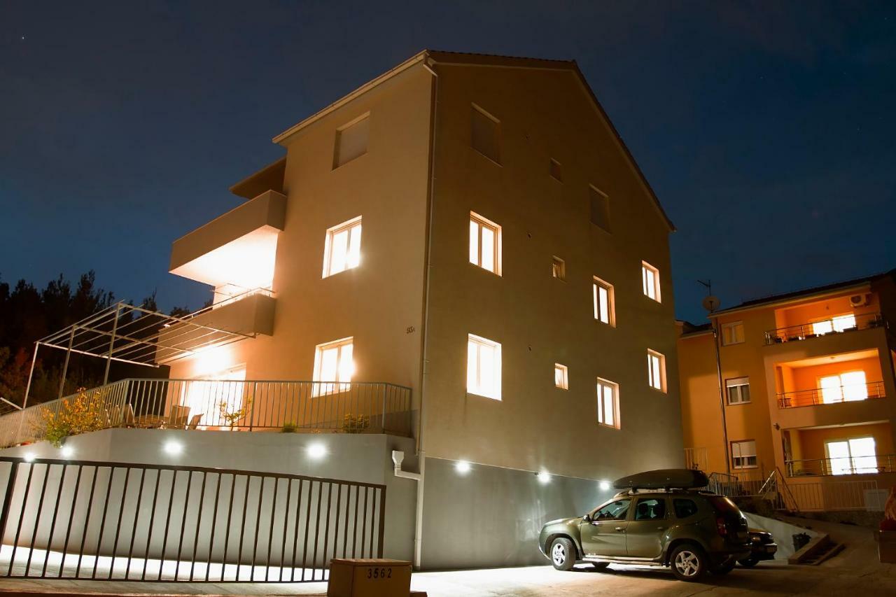 Sea Stone Apartment Podstrana Bagian luar foto