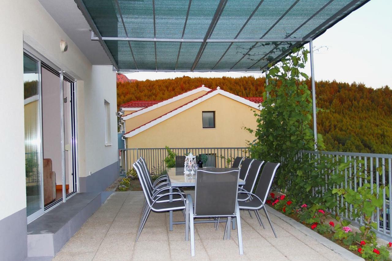 Sea Stone Apartment Podstrana Bagian luar foto