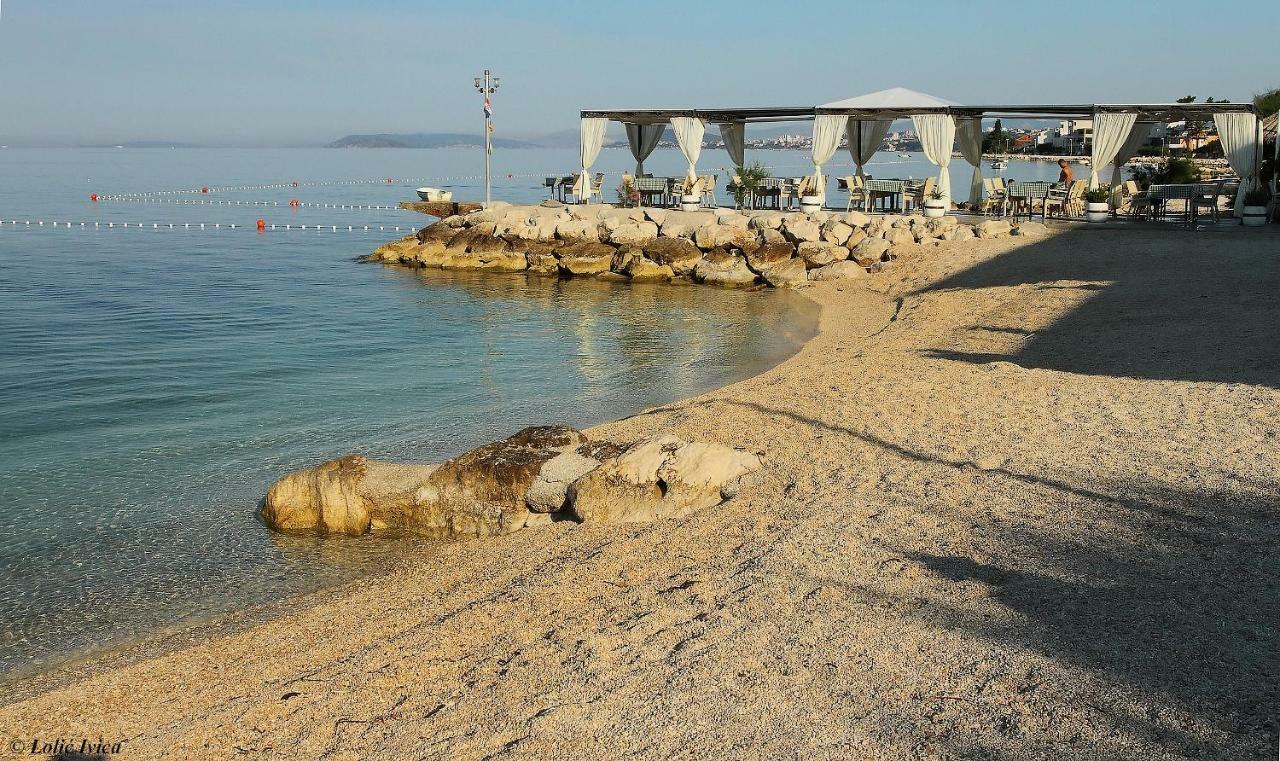 Sea Stone Apartment Podstrana Bagian luar foto